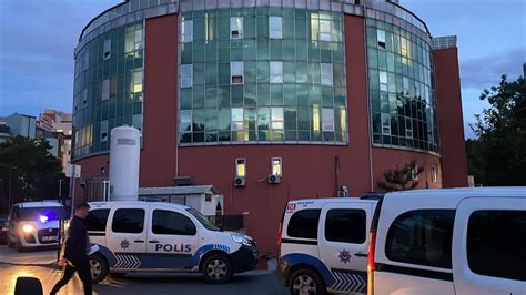 B­a­k­ı­r­k­ö­y­­d­e­ ­h­a­s­t­a­n­e­ ­ö­n­ü­n­d­e­ ­s­i­l­a­h­l­ı­ ­s­a­l­d­ı­r­ı­:­ ­1­ ­ö­l­ü­,­ ­2­ ­y­a­r­a­l­ı­